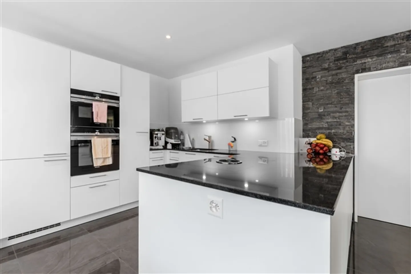 Maison individuelle moderne de 4,5 pièces avec PV à Reinach AG - Photo 5 sur 13