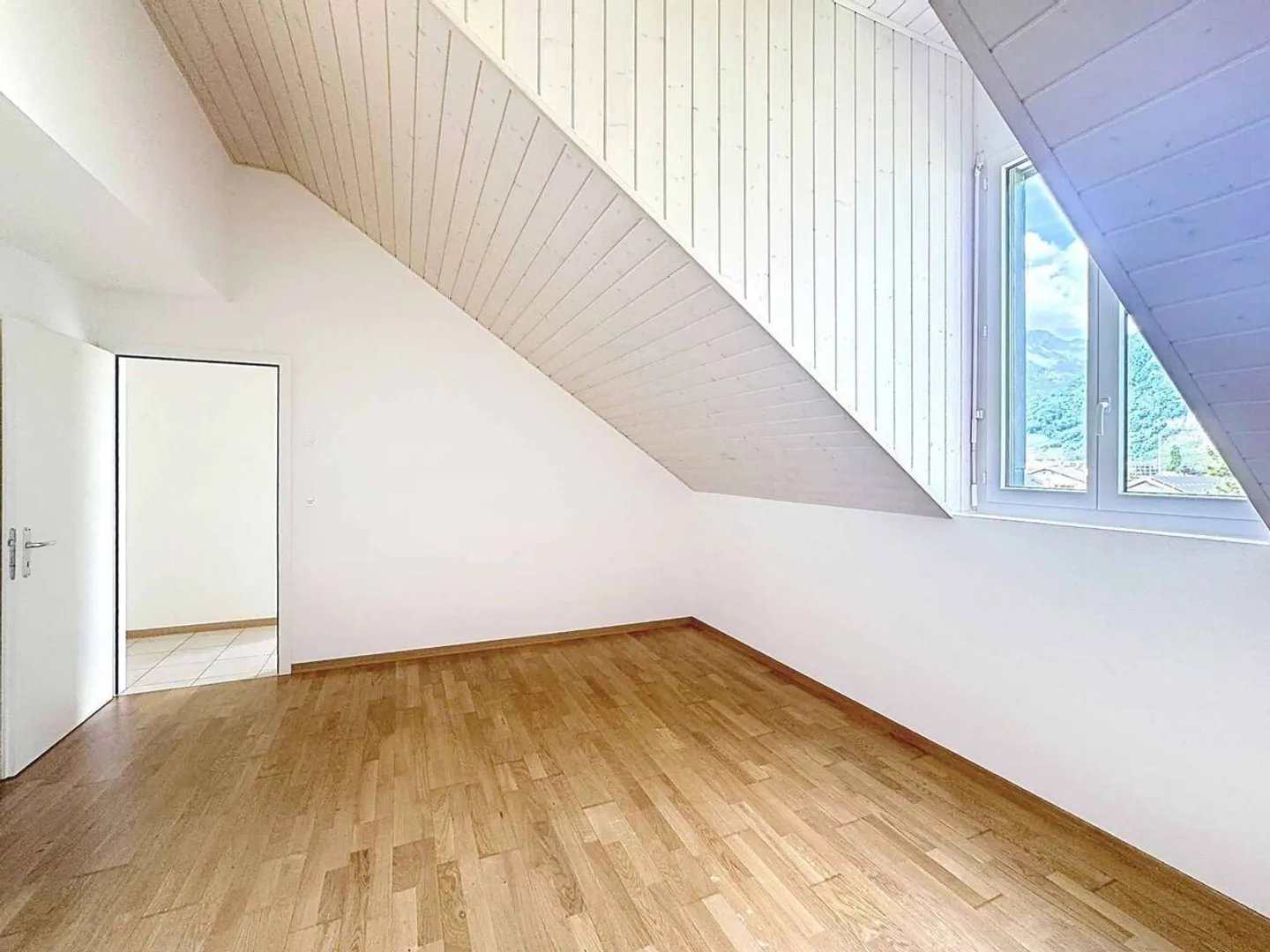 Grand 4.5 pièces de 137.7 m2 avec mezzanine et balcons couverts - Photo 9 sur 11