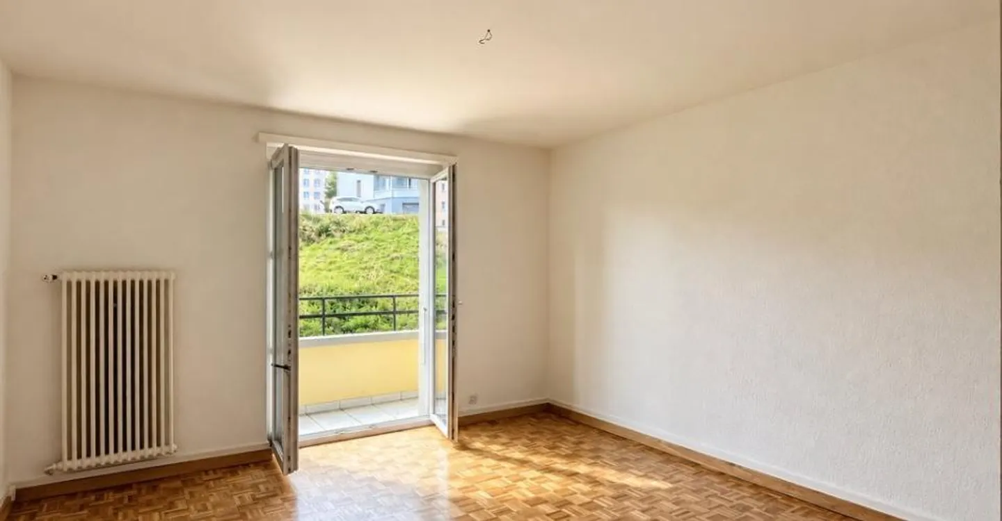 Charmante Wohnung in Locle - Foto 4 von 5
