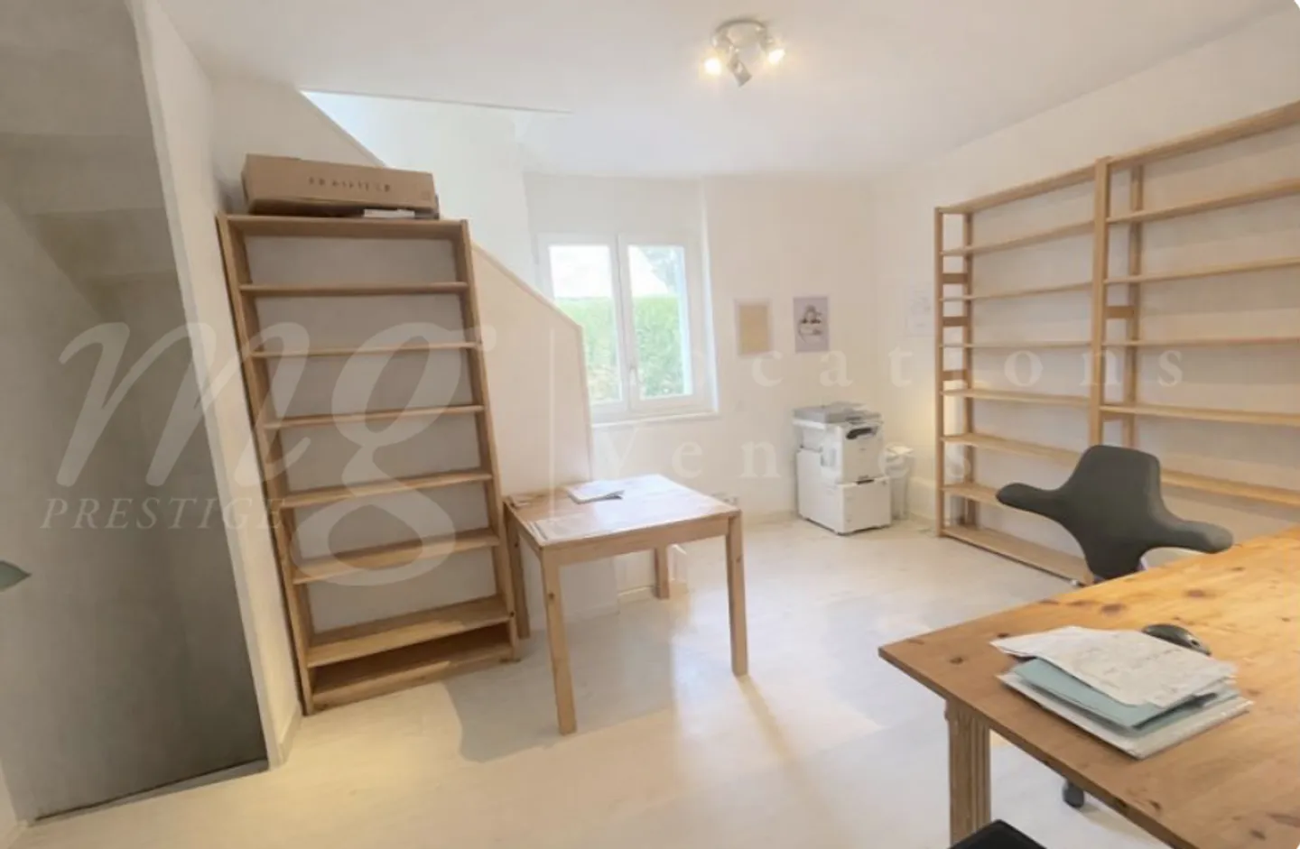 Incantevole Casa Familiare con Giardino - Foto 7 di 10