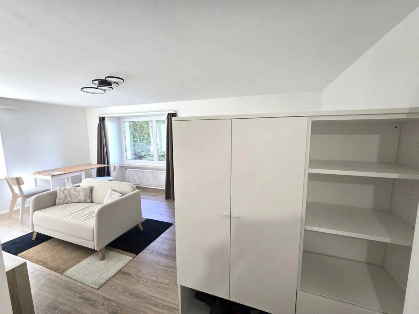 1.5-Zi. Stadtwohnung saniert und möbliert - Foto 1 von 6