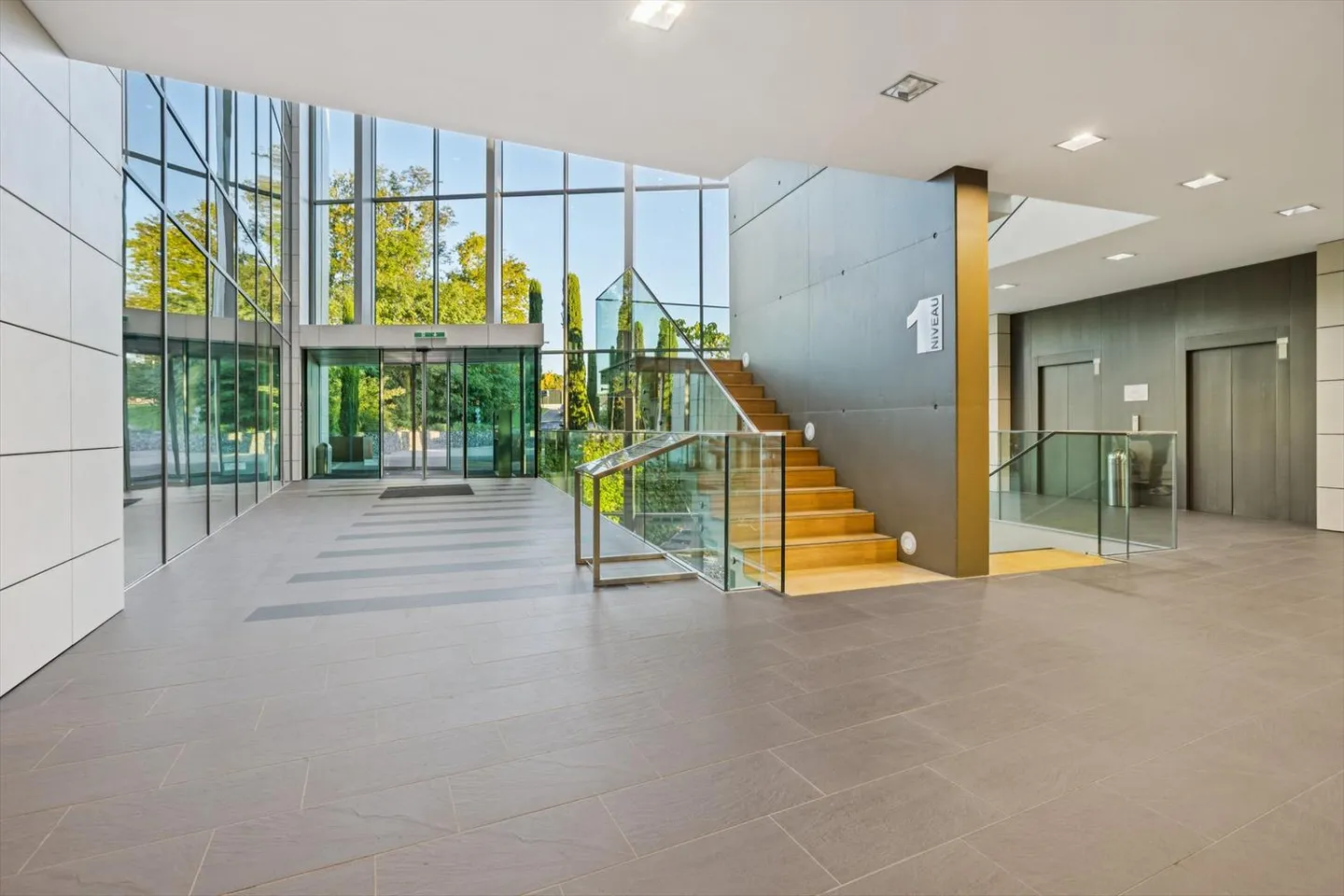 Furnished offices for rent in Morges - Area of 490 m2 - Photo 10 of 12