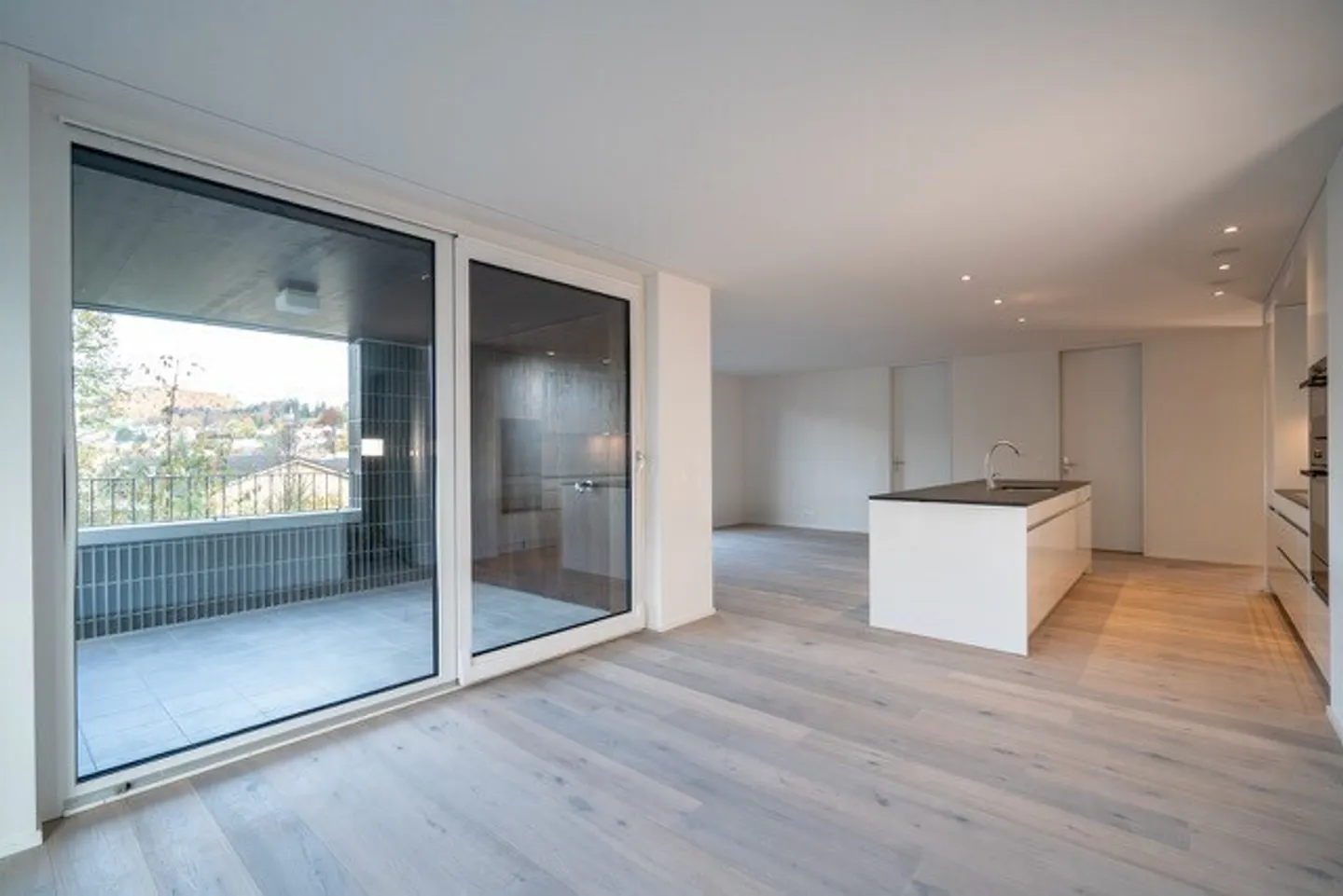 Dreamlike 4.5-room apartment in the best location in Lucerne - Photo 4 of 15