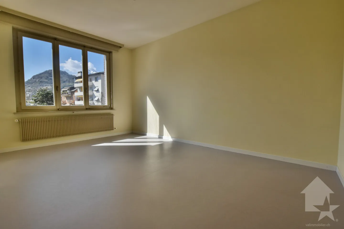 Vielseitiger Büro/Wohnraum - Foto 11 von 15