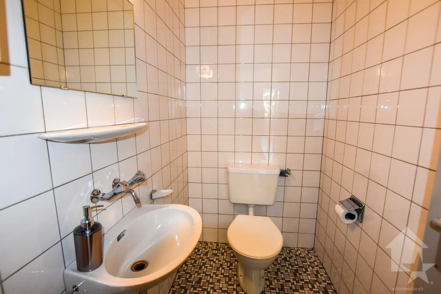 Vielseitiger Büro/Wohnraum - Foto 14 von 15