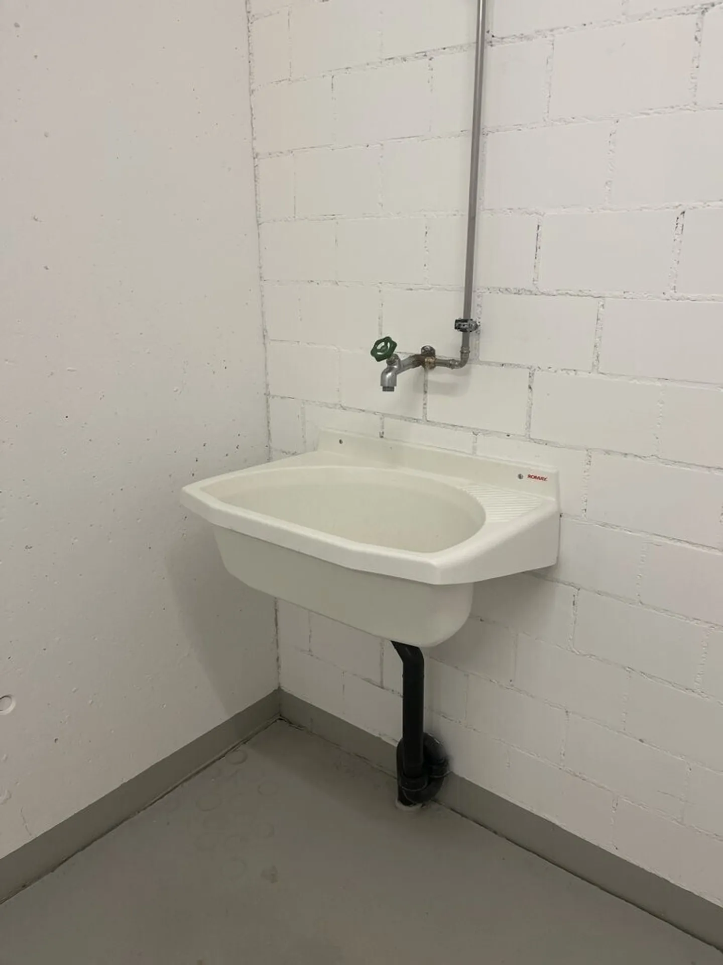 Salle de loisirs à louer à Reichenburg - Photo 5 sur 6