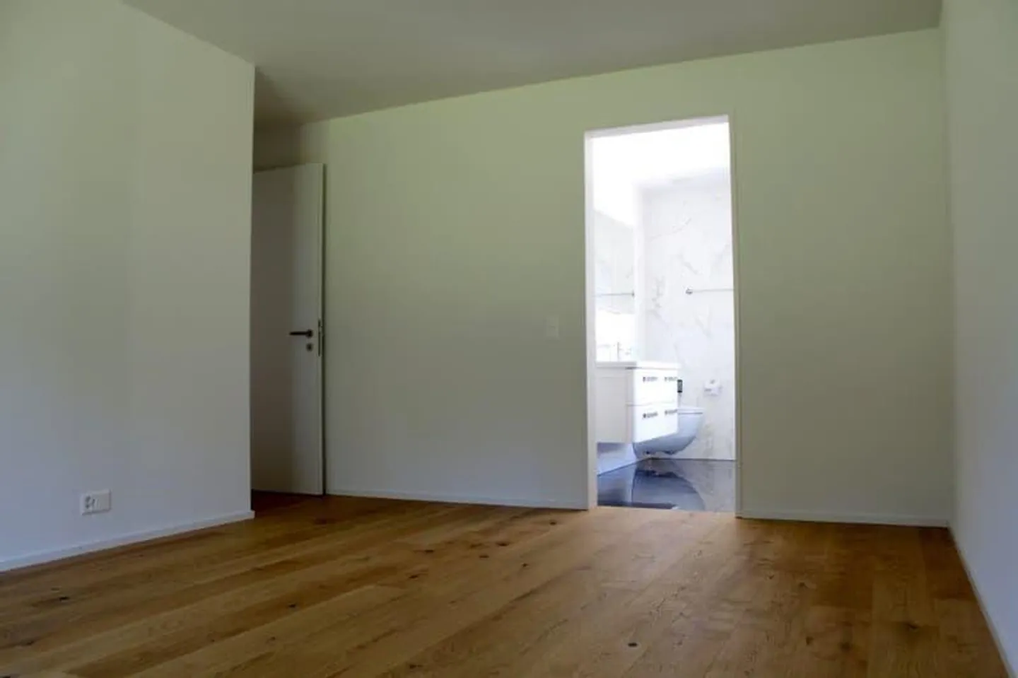 Grosse Wohnung mit Seesicht am Fuss der Rigi mit Platz für Homeoffice - Photo 8 of 14