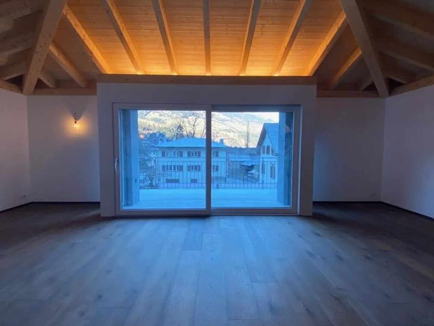 Neubauwohnung mit Weitsicht und Charakter – elegant & stilvoll - Foto 3 von 17