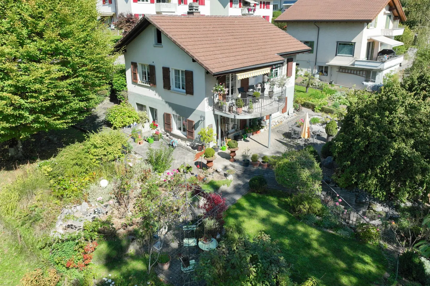 Incantevole casa e poesia del giardino sul soleggiato Churzenberg - Foto 1 di 12