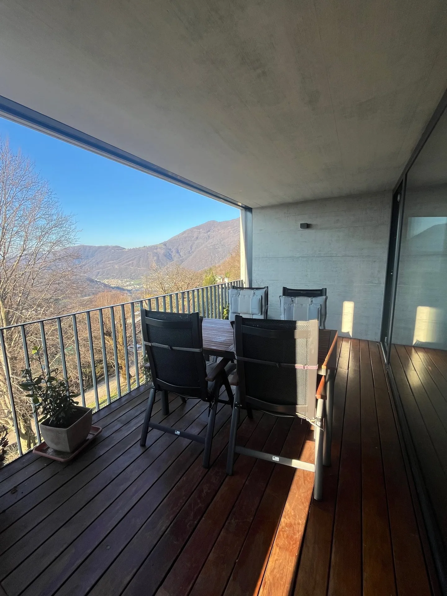 Ampio appartamento con 4 camere in vendita - Foto 1 di 11