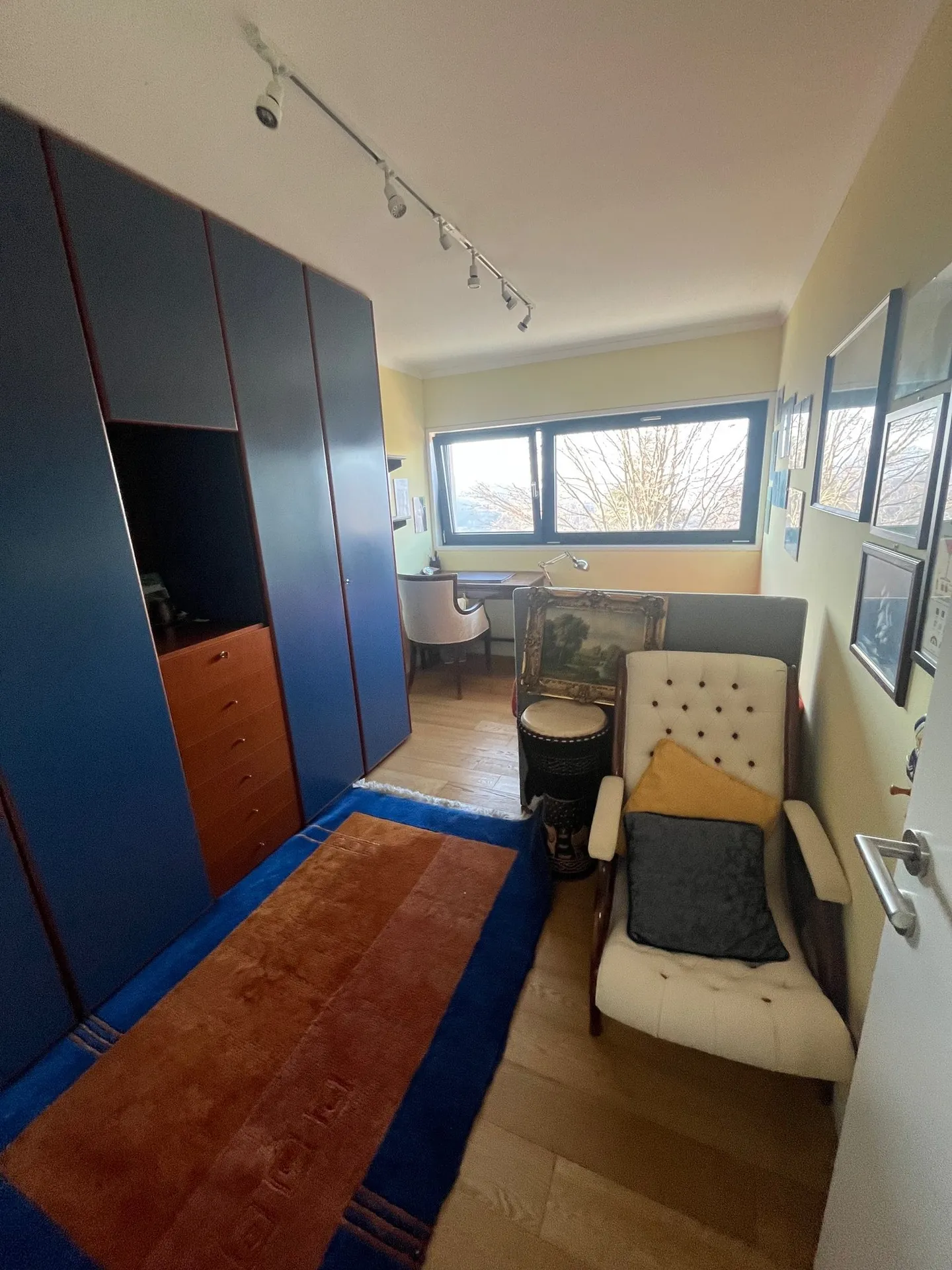Ampio appartamento con 4 camere in vendita - Foto 7 di 11
