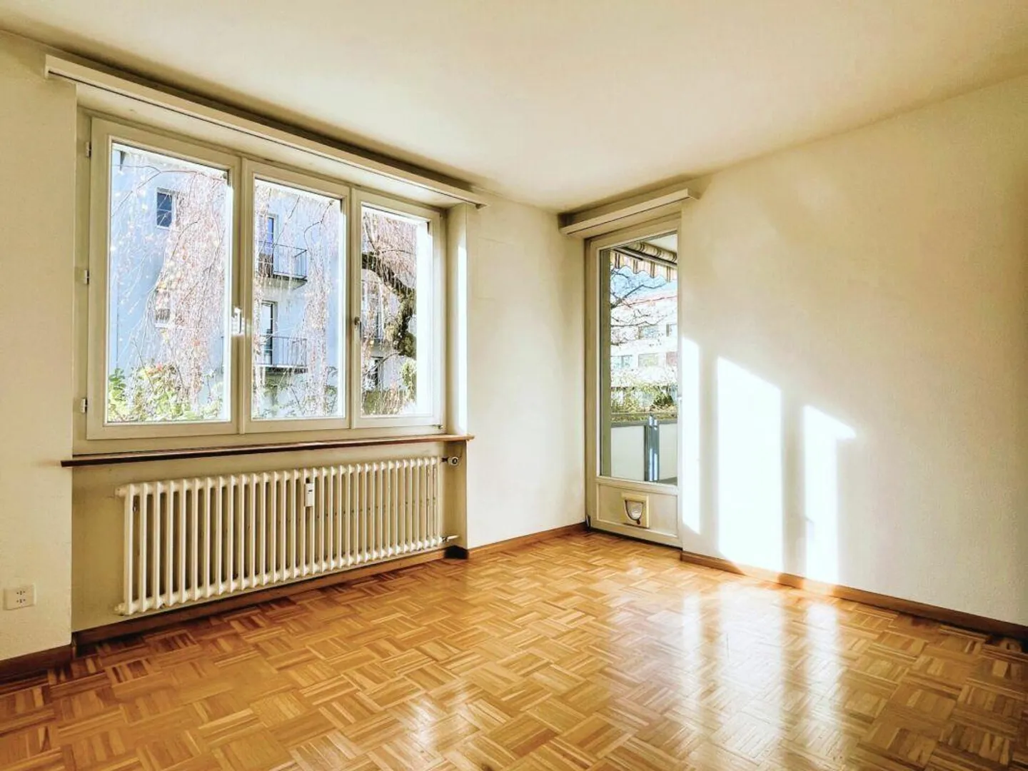 Charmante und heimelige 3 Z' Wohnung an zentraler Lage im Hochparterre - Foto 1 von 15