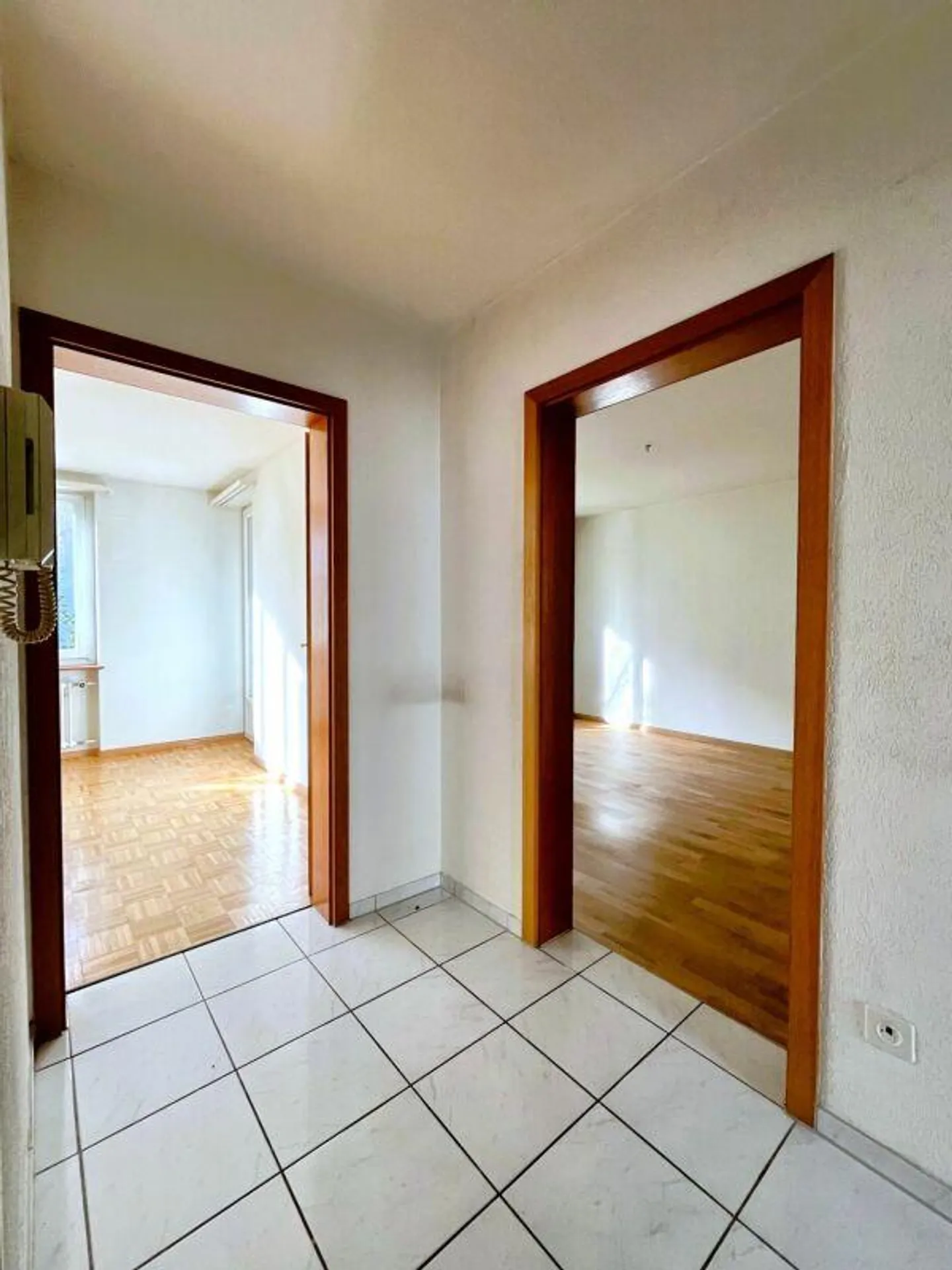 Charmante und heimelige 3 Z' Wohnung an zentraler Lage im Hochparterre - Foto 2 von 15