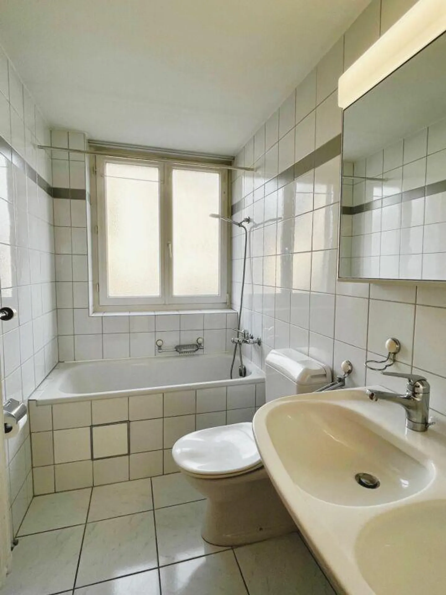 Charmante und heimelige 3 Z' Wohnung an zentraler Lage im Hochparterre - Foto 6 von 15