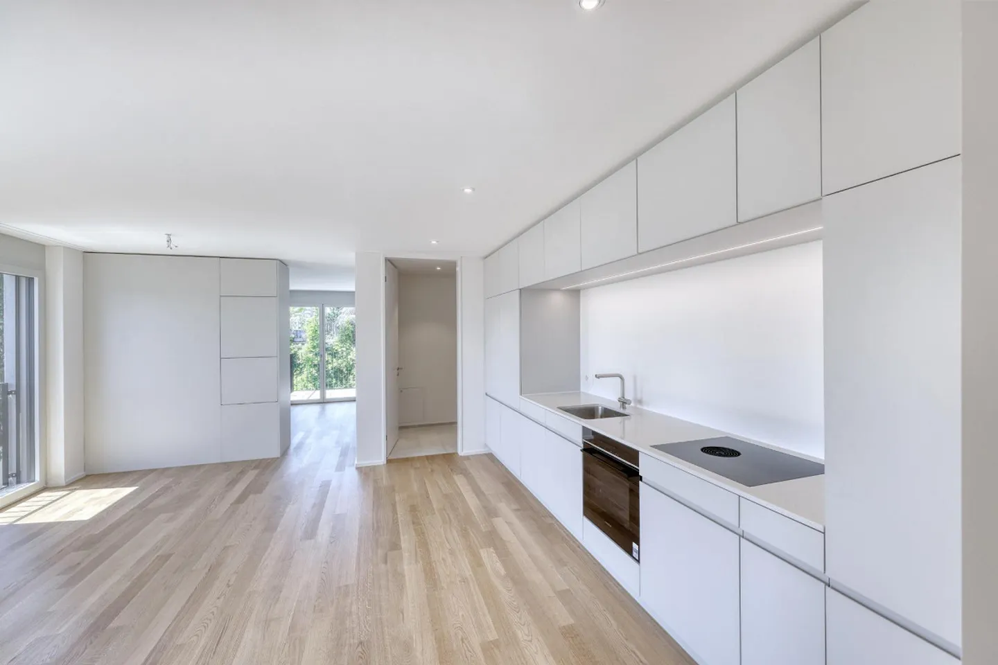 Appartement attrayant de 2,5 pièces au 3ème étage dans un emplacement de choix - Photo 3 sur 8