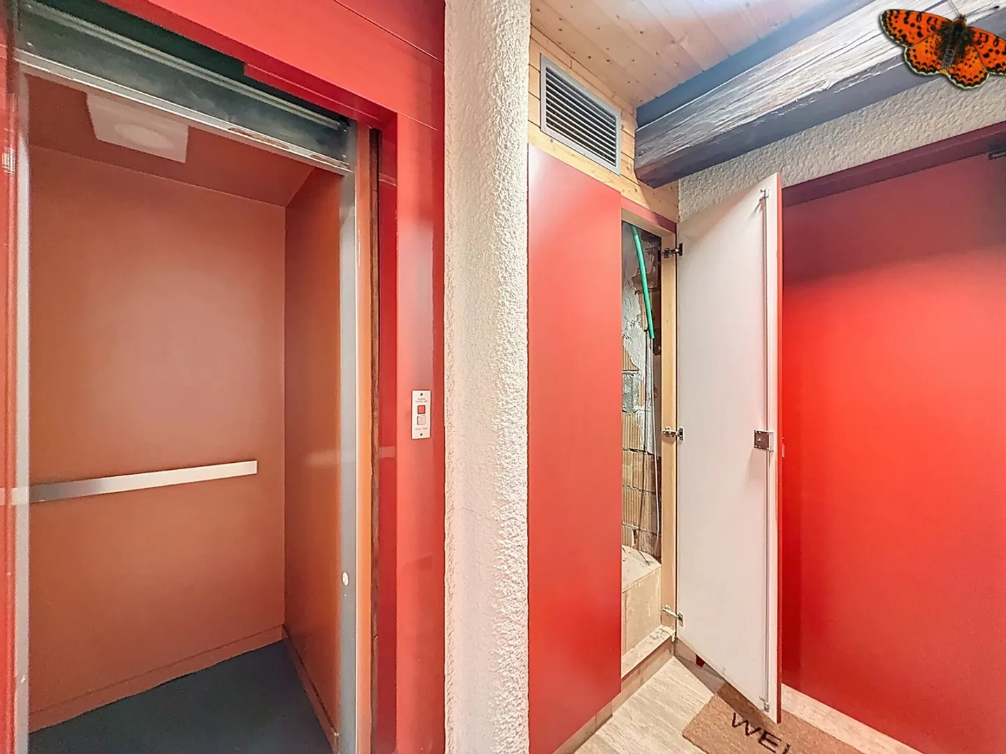 Atelier à louer - Photo 2 sur 4