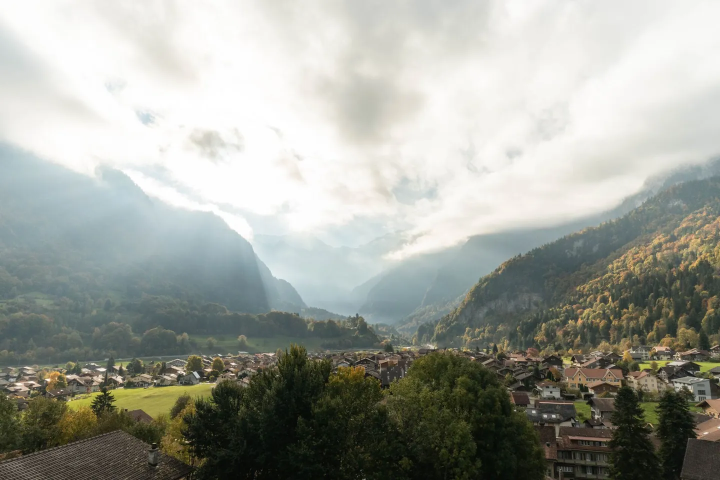 Luxury Apartment with Stunning Views - Photo 11 of 16