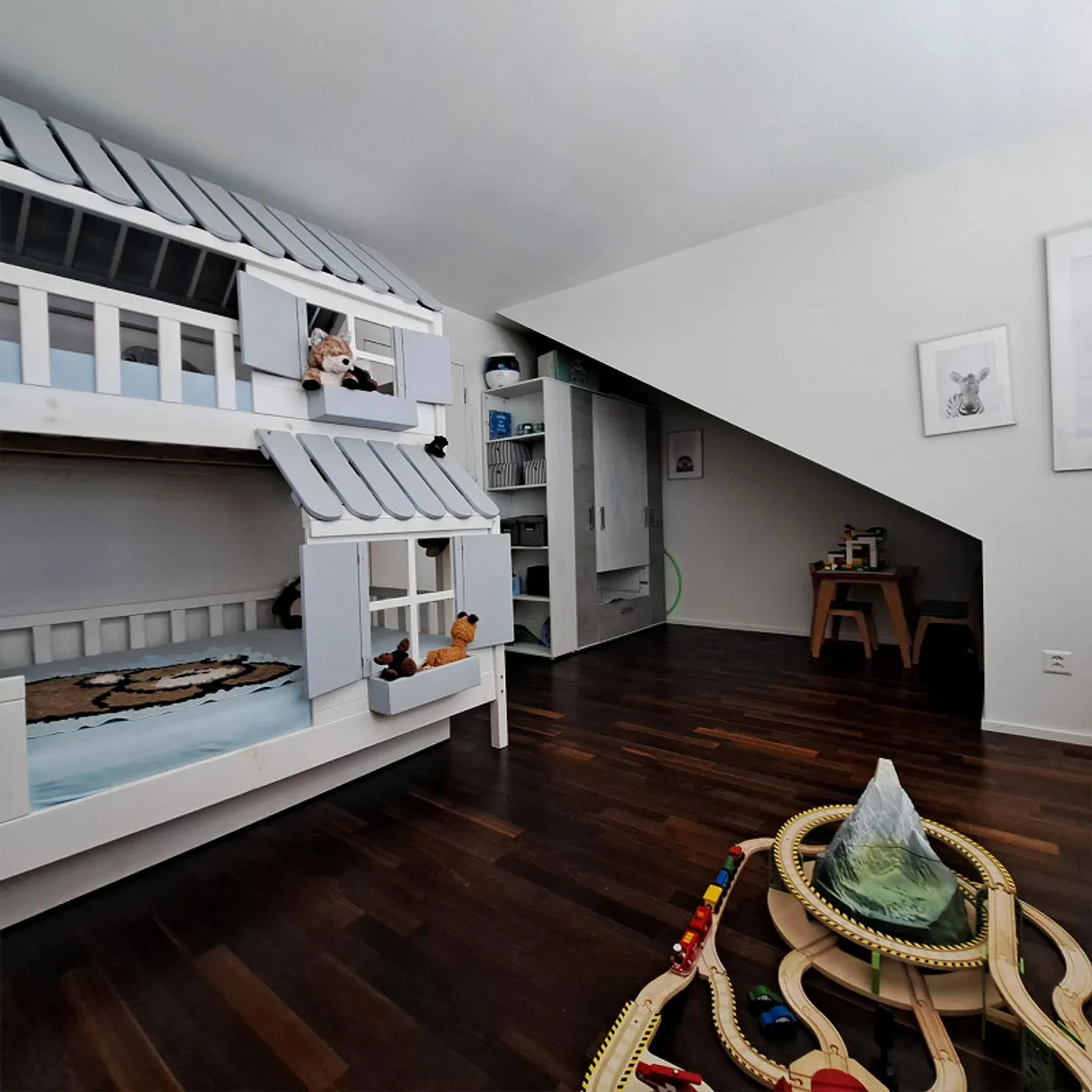 4.5 Room Attic Apartment 128 m2 - Photo 7 of 7