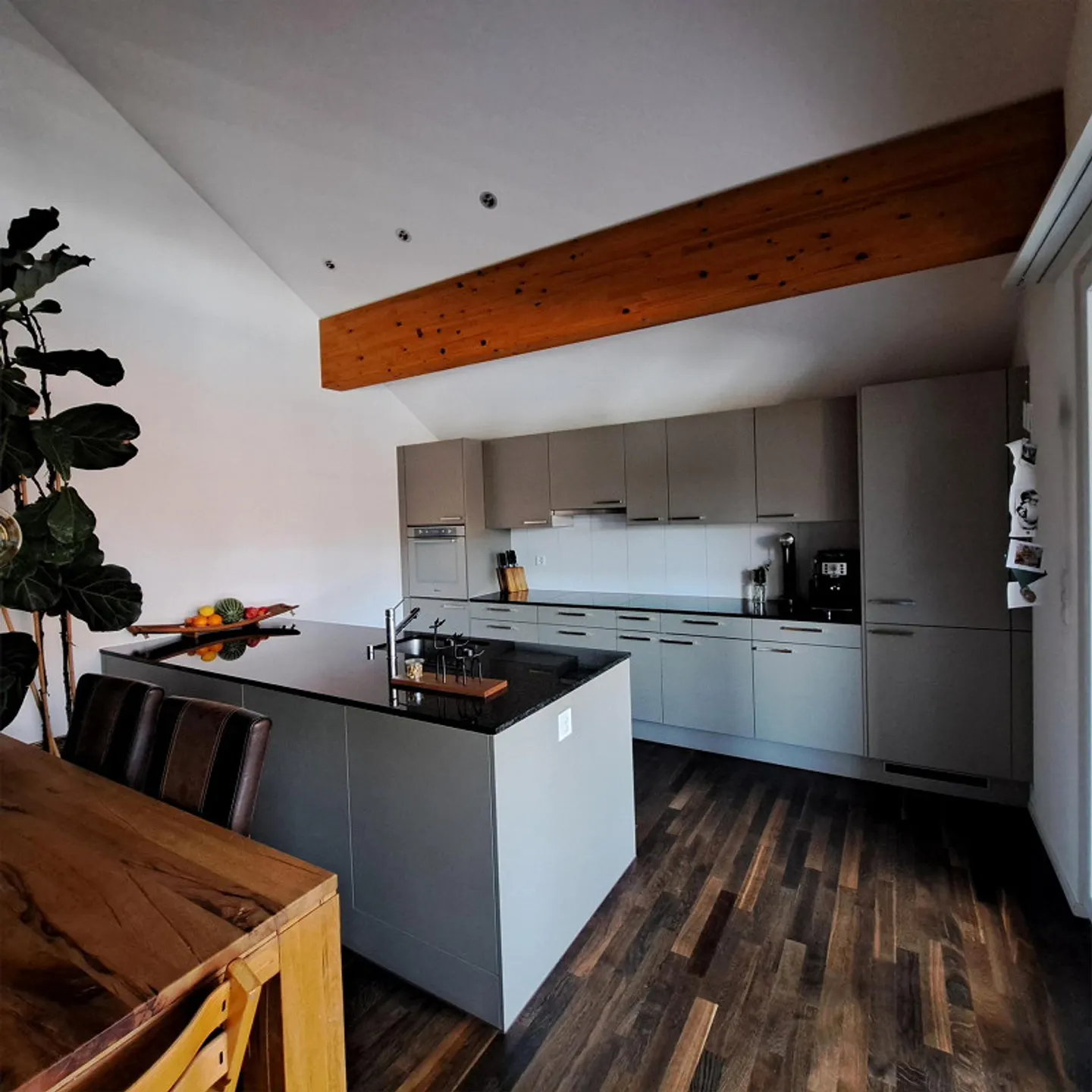 4.5 Room Attic Apartment 128 m2 - Photo 3 of 7