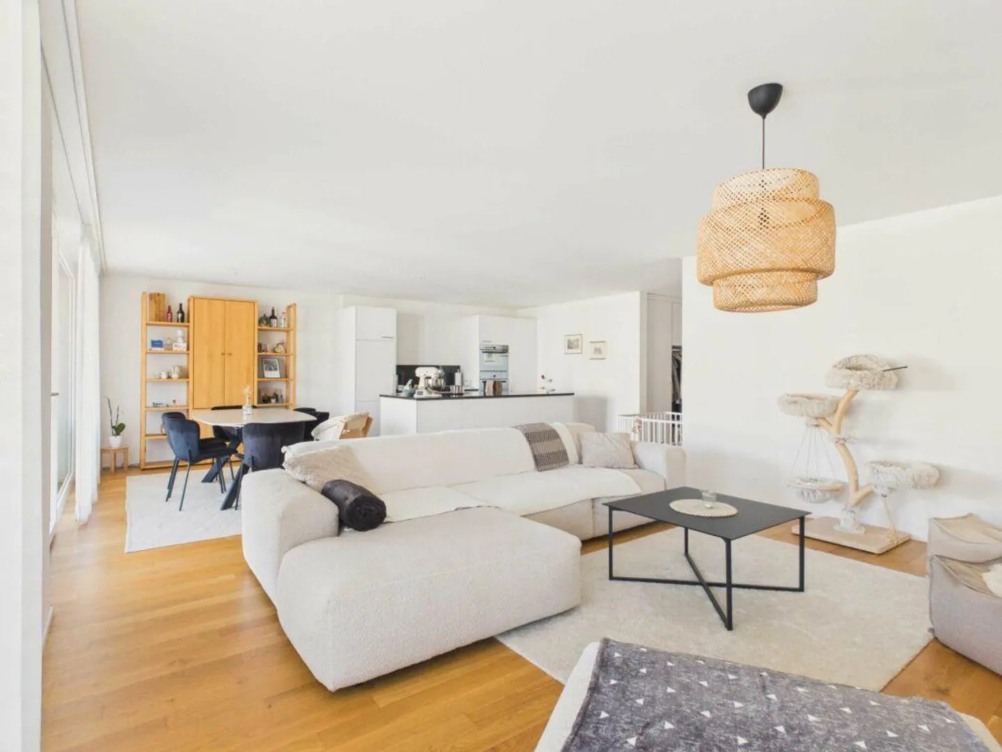 Modernes Wohnen in Bütschwil - 4.5 Zimmerwohnung zum Wohlfülen! - Foto 2 di 12
