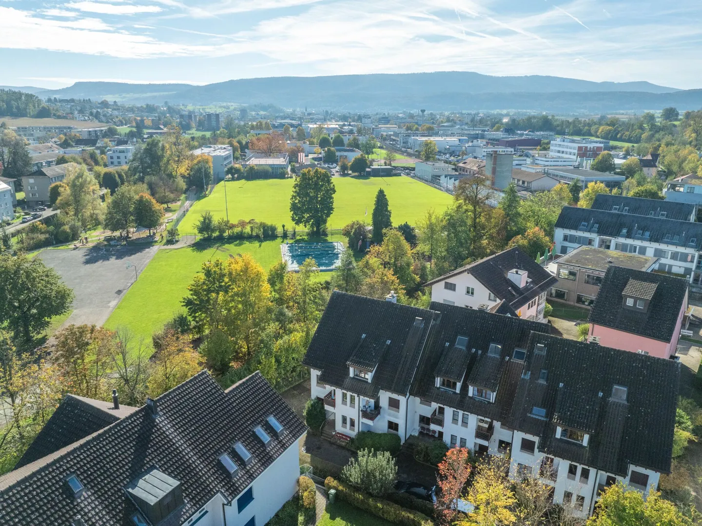 Stylish Maisonette Apartment in Central Location - Photo 12 of 13