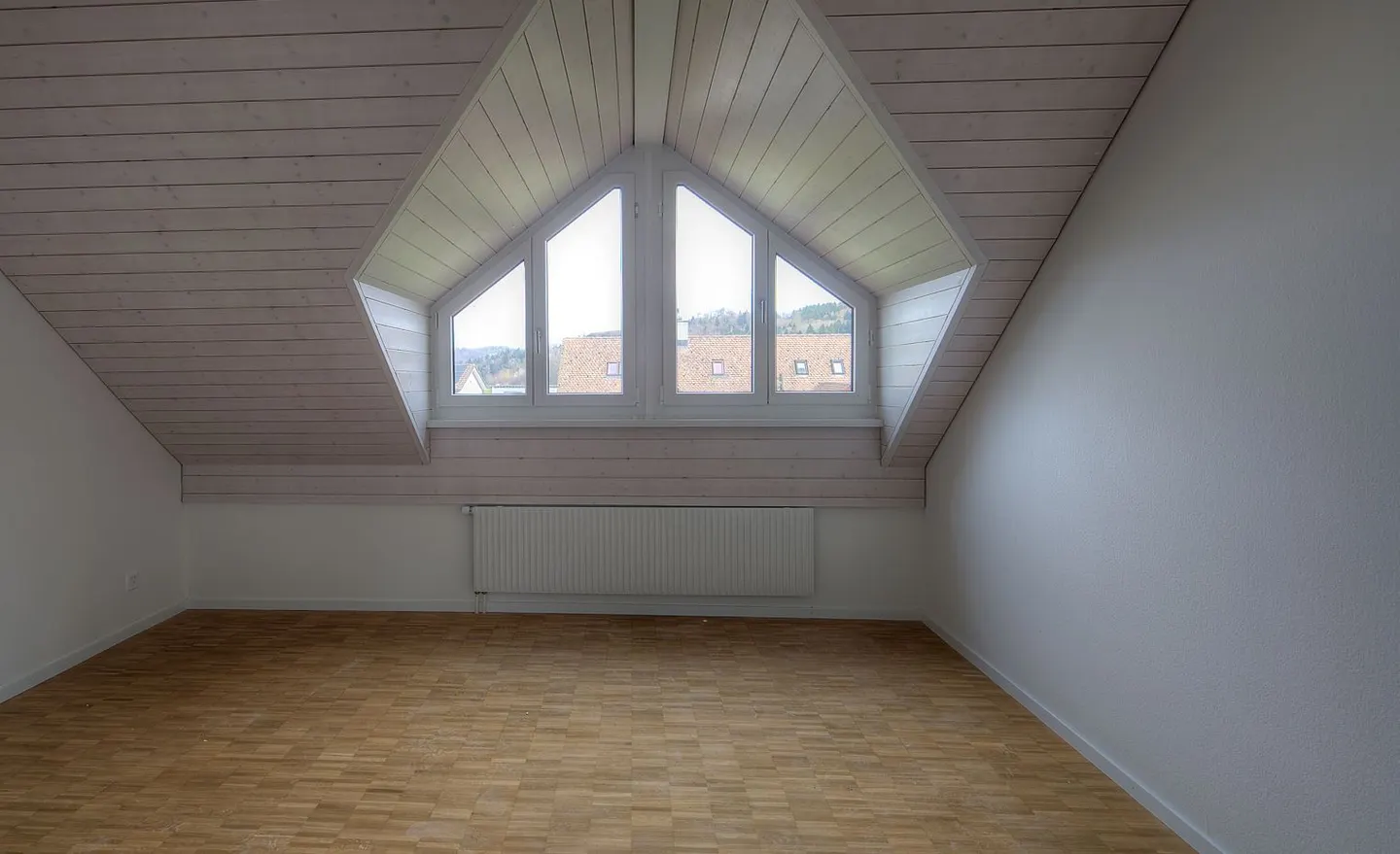 Roof dream with slants - 1000.- CHF starting bonus for furnishing! - Photo 9 of 12