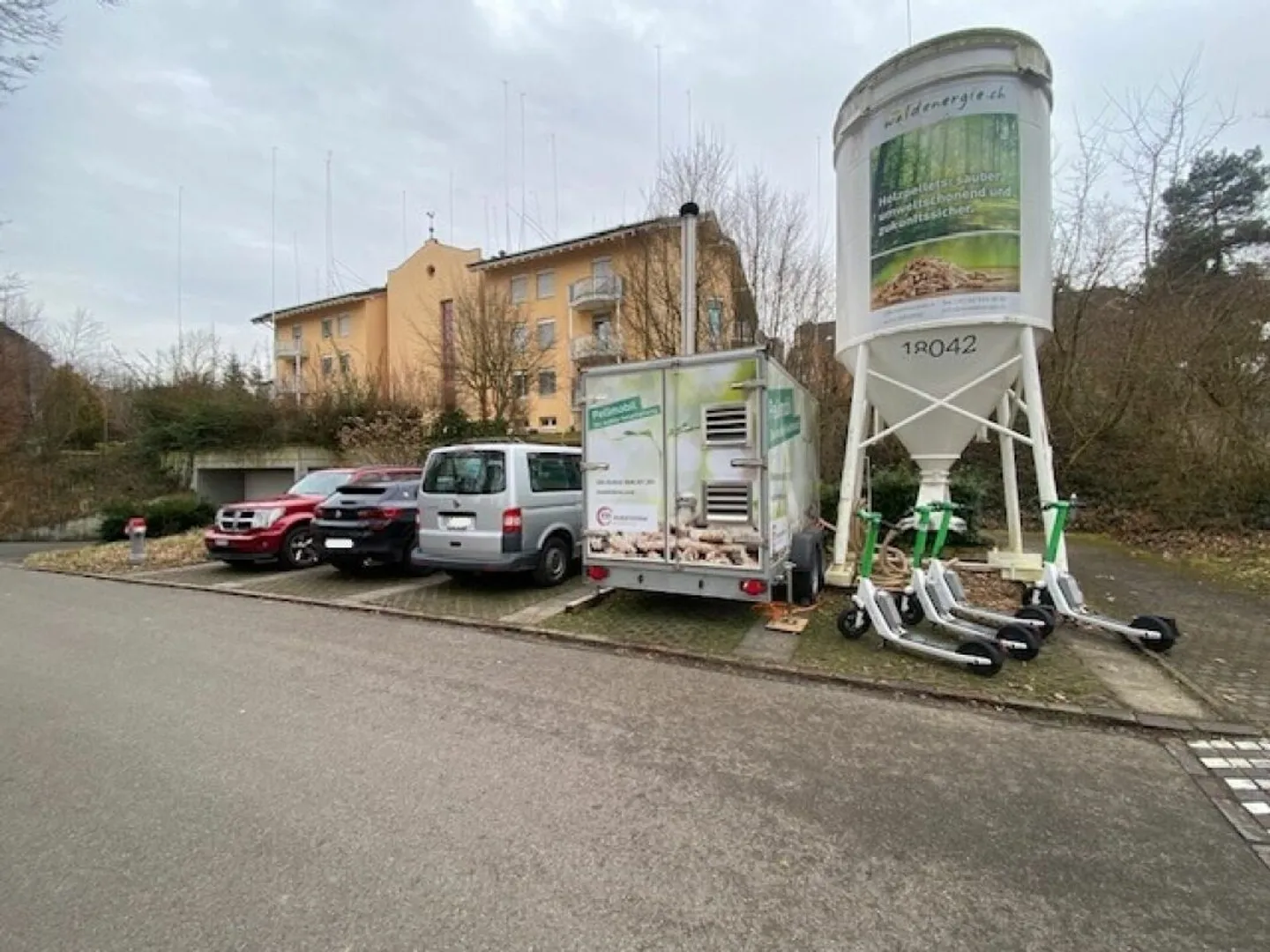 Looking for a parking space? - Photo 2 of 3