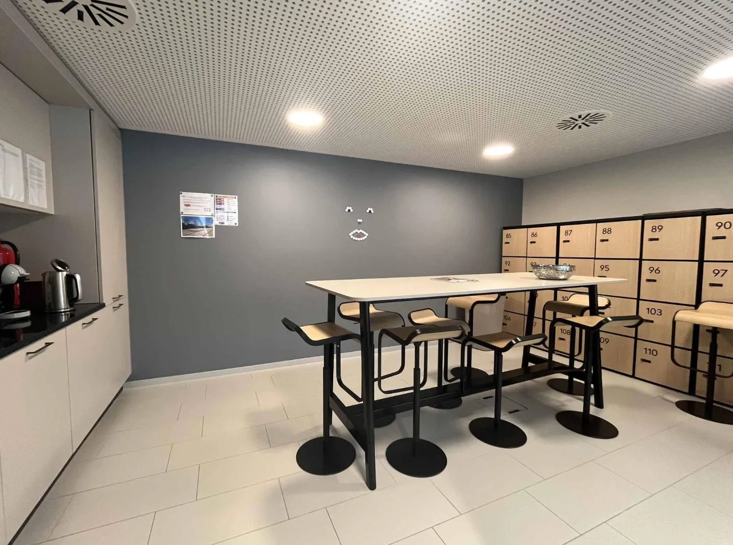 Bureaux modernes et lumineux 620 m² Bahnhof Lancy Bachet - Photo 10 sur 13