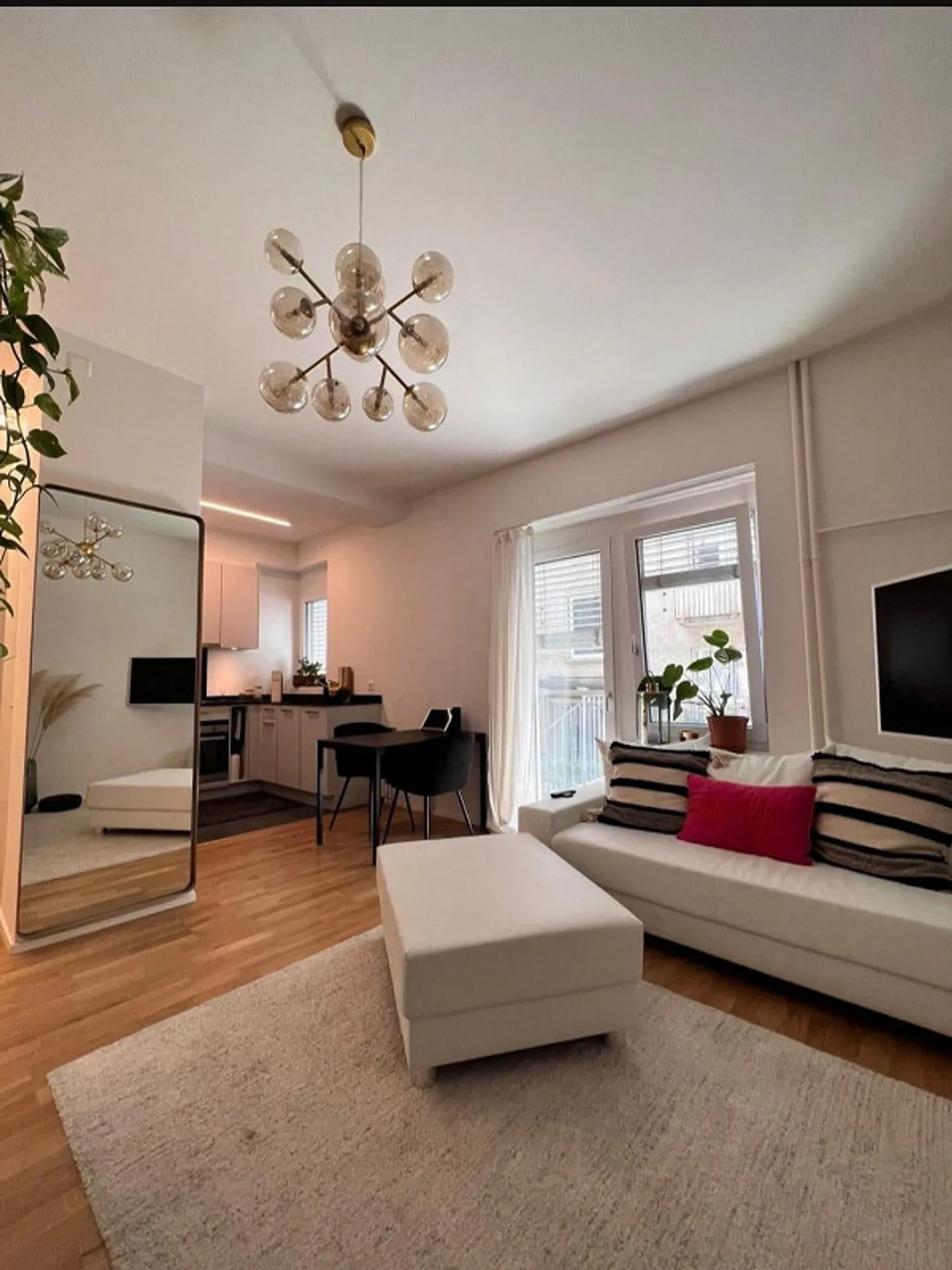 Moderno appartamento ammobiliato di 1.5 locali a Zurigo-Wipkingen - Foto 1 di 8