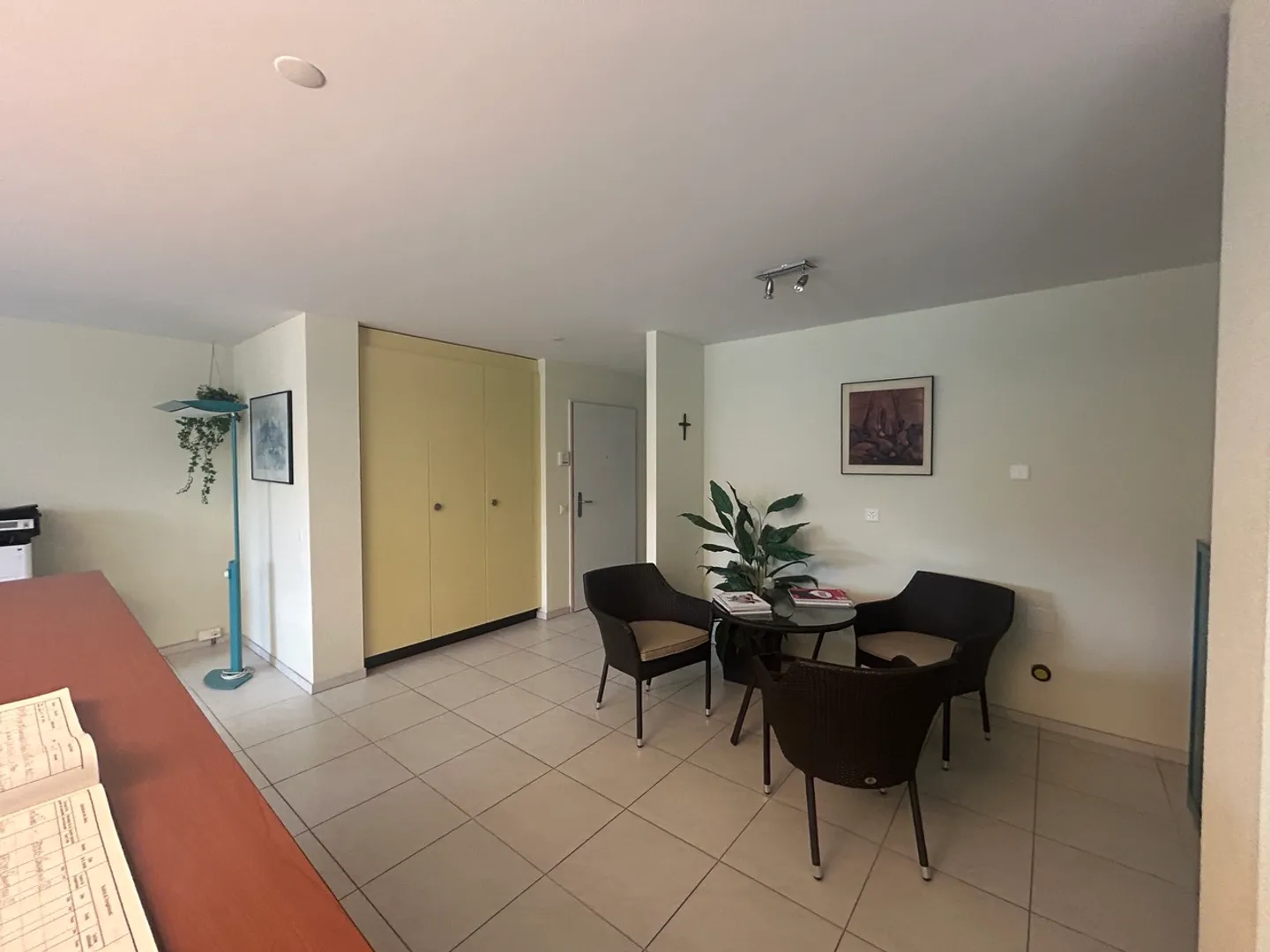 A louer 
Superbes locaux professionnels de 3.5 pièces
Avec parking - Foto 8 di 8