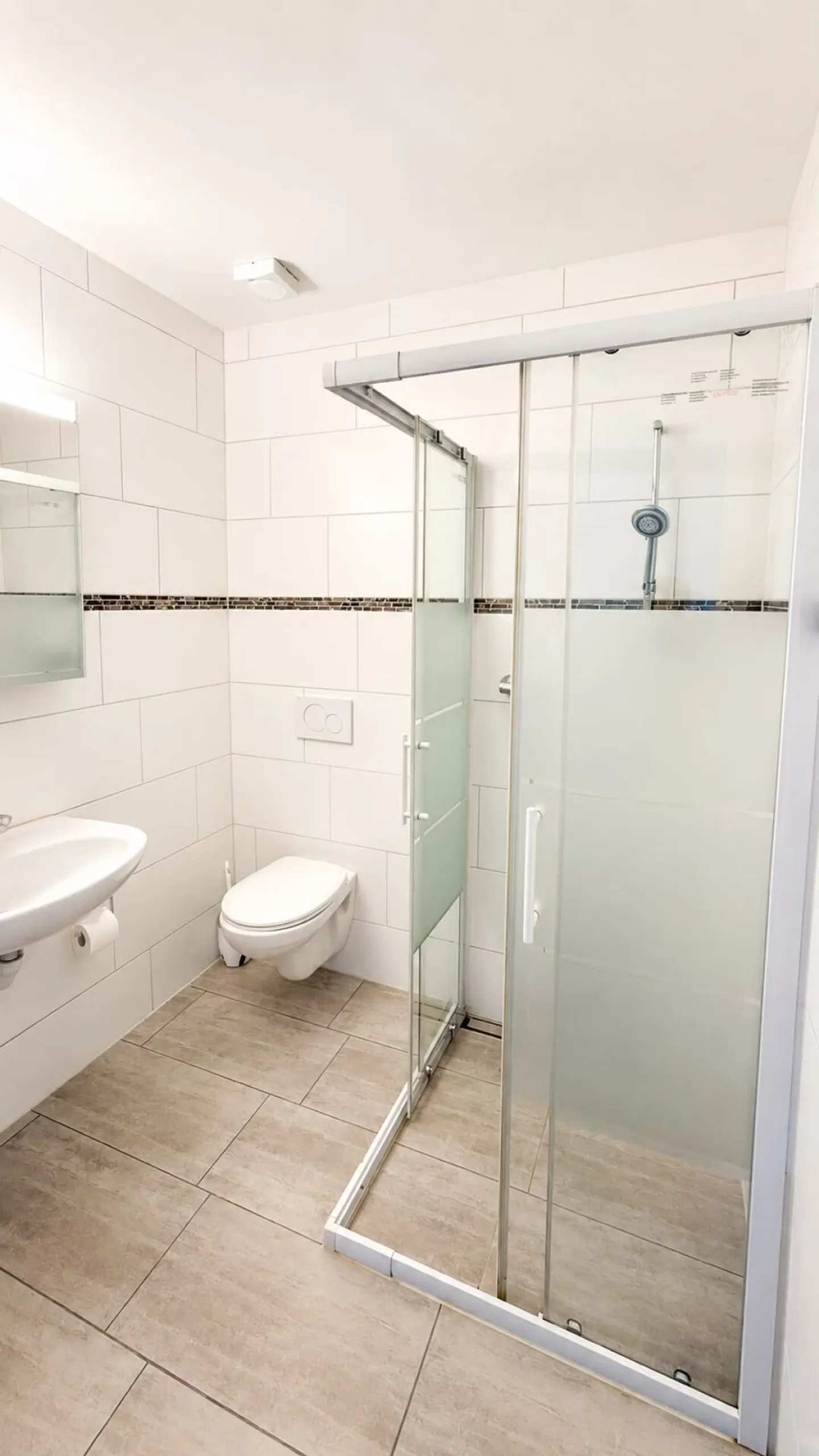 Move in and feel at home - furnished apartment in Frauenfeld - Photo 5 of 5