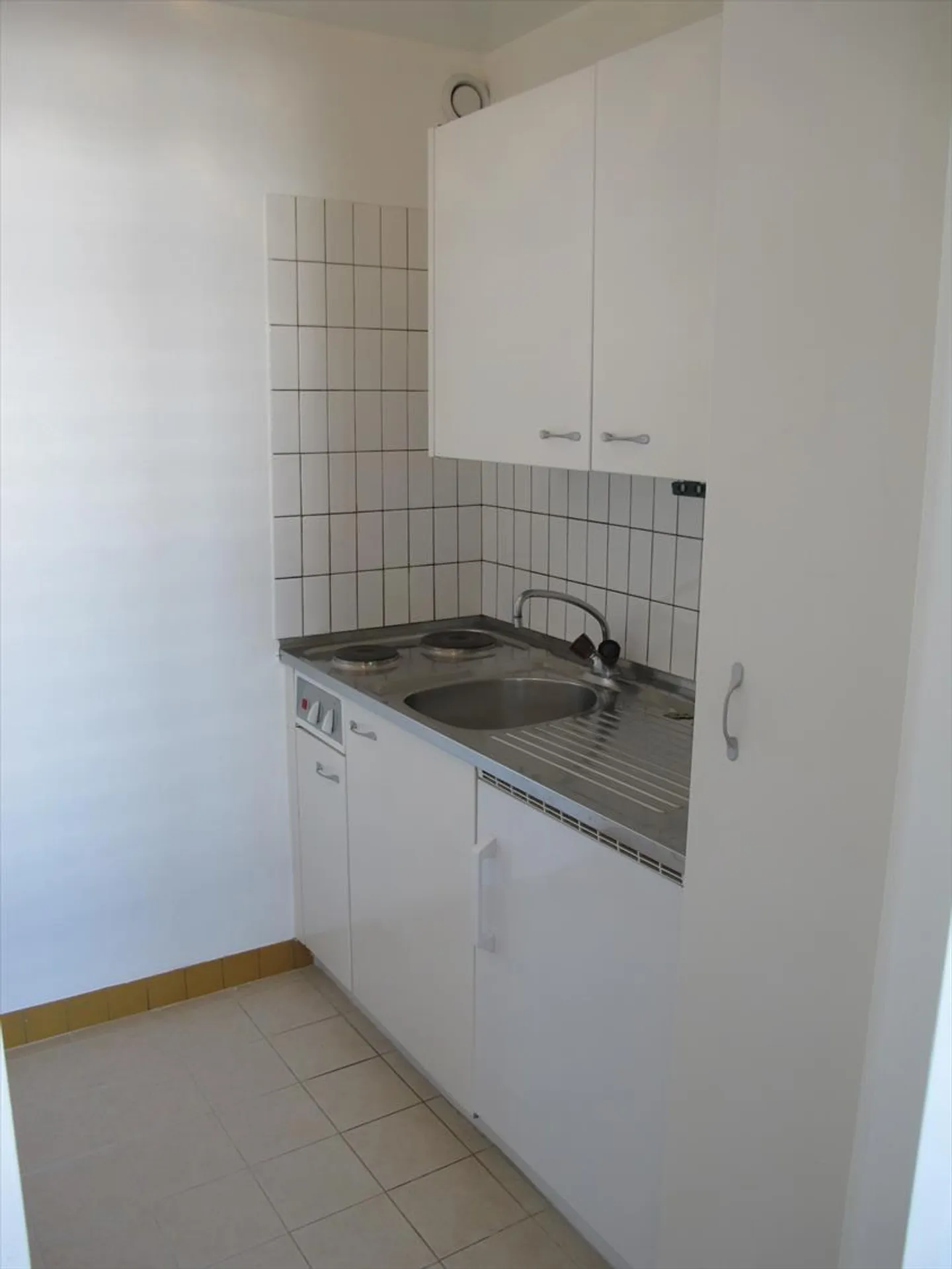 1.5 Room Apartment - Photo 4 of 5