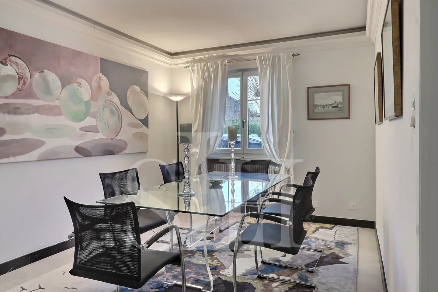 Villa élégante avec piscine près de St-Sulpice - Photo 3 sur 11