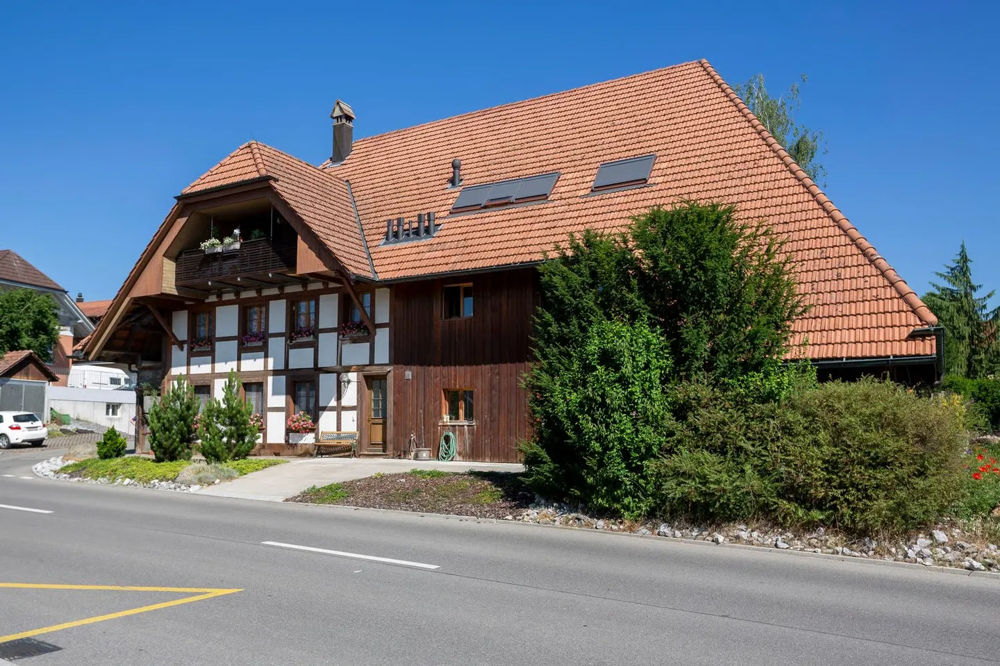 Charmantes Bauernhaus mit Mietwohnungen - Foto 2 von 16