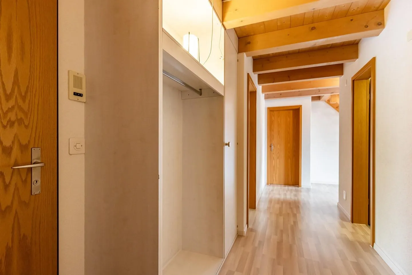 3.5 Room Attic Apartment with Gallery in Steffisburg (Thun) - Photo 8 of 13