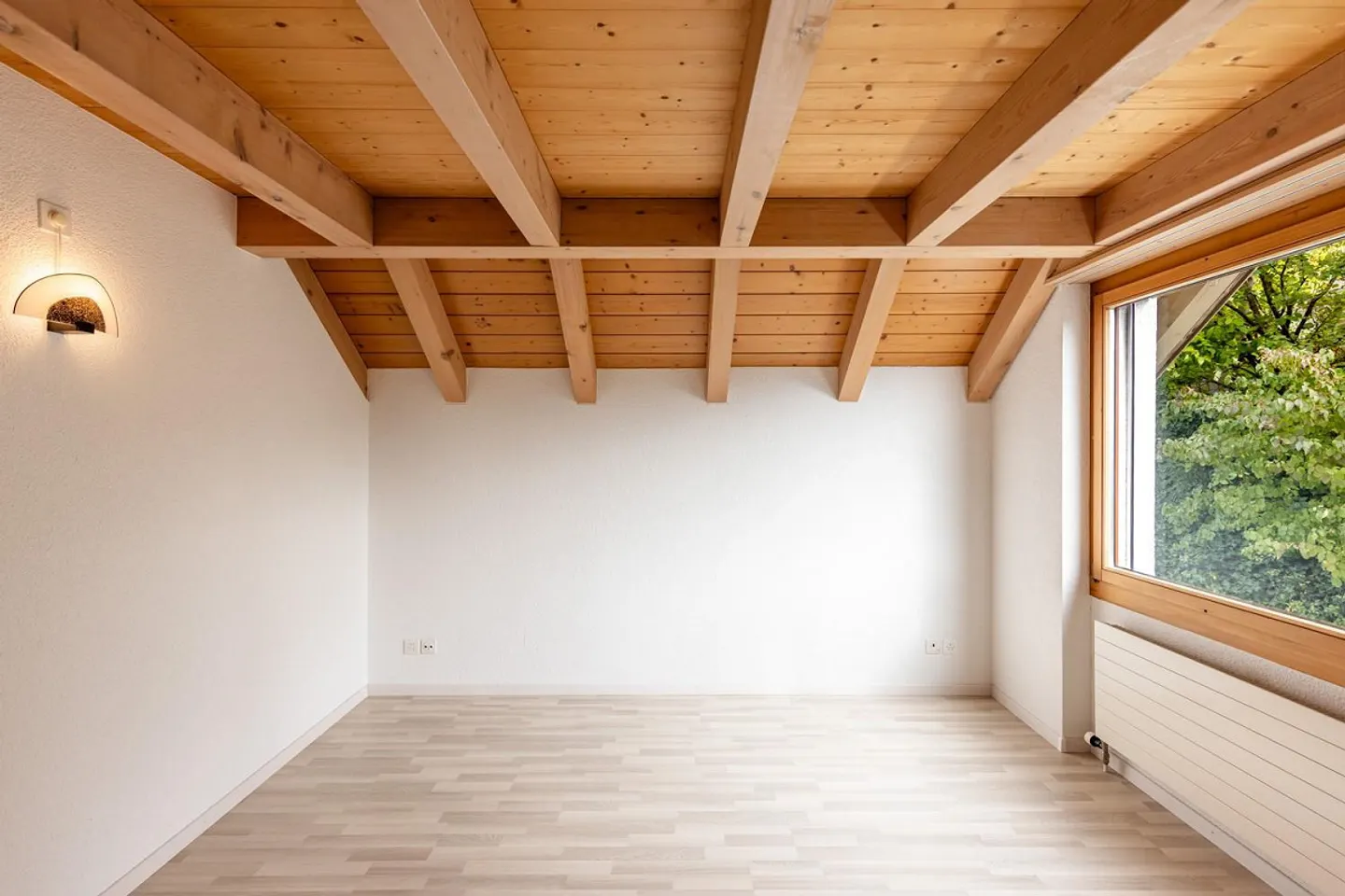 3.5 Room Attic Apartment with Gallery in Steffisburg (Thun) - Photo 10 of 13