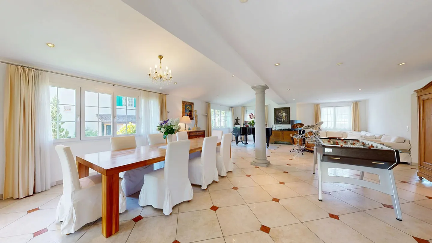 Dreamy 6.5-room single-family house with double garage - Photo 6 of 29