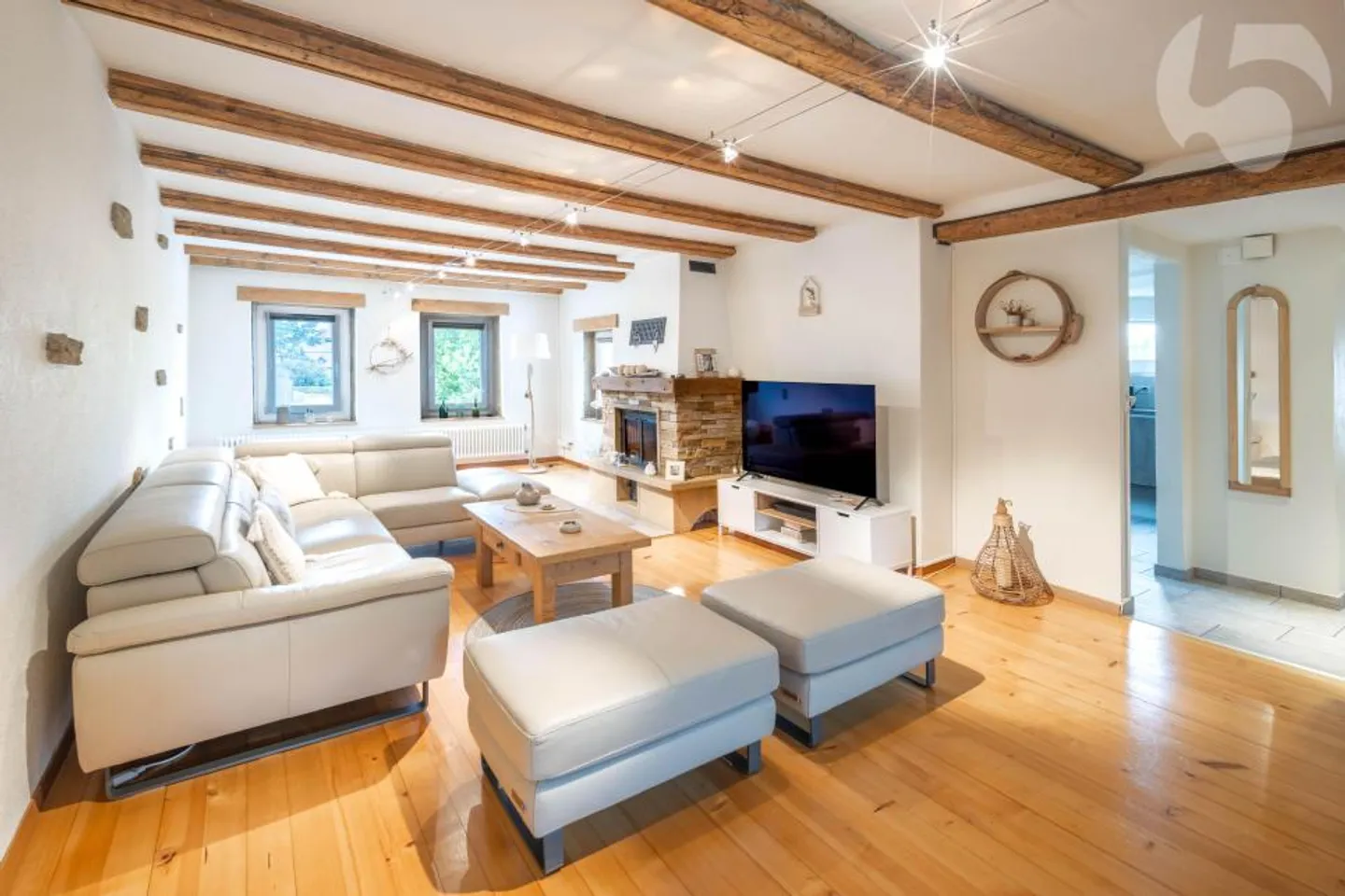 Wunderschönes, komplett renoviertes Dorfhaus - Foto 5 von 13