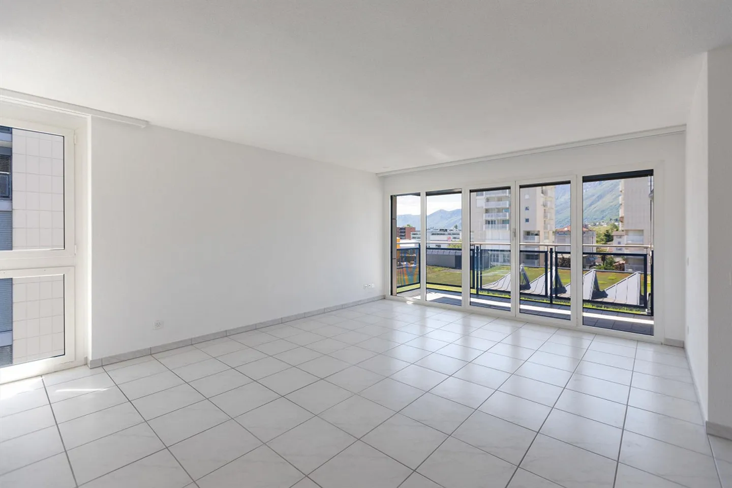 Appartamento 2.5 locali soleggiato - Foto 2 di 6