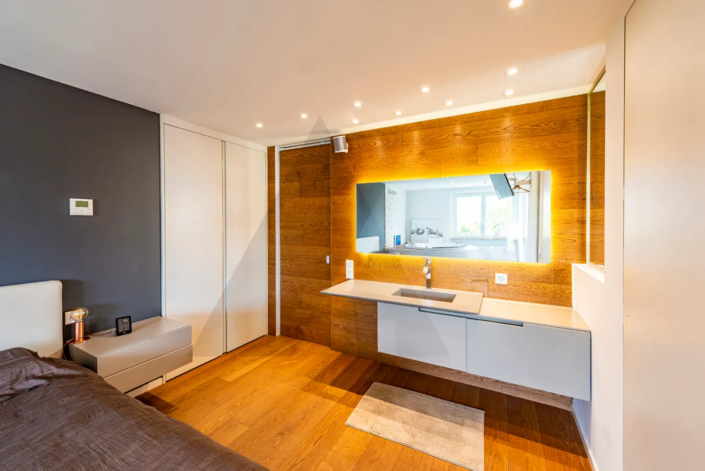 APARTMENT WITH INCLUDED DESIGN FURNITURE, POOL AND FITNESS - Photo 12 of 14