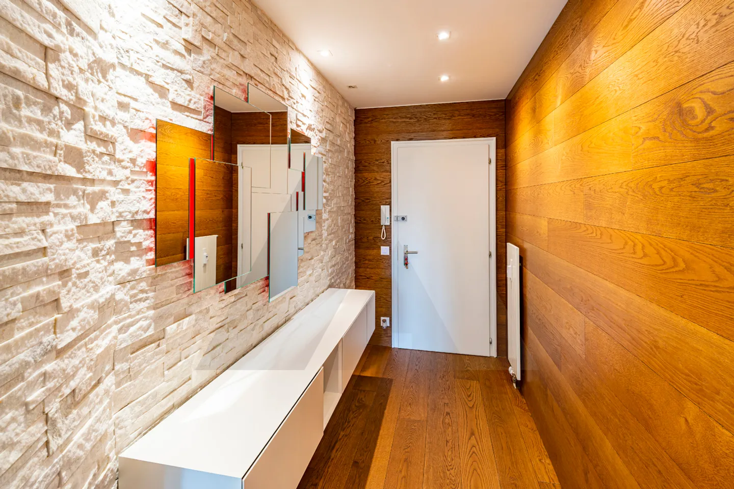 APARTMENT WITH INCLUDED DESIGN FURNITURE, POOL AND FITNESS - Photo 13 of 14