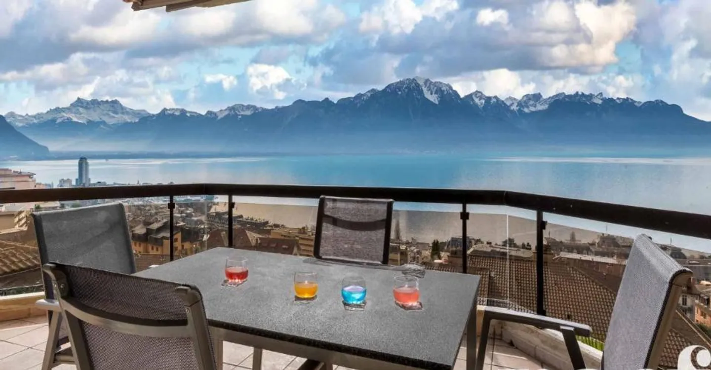 Superbe Appartement avec Vue sur le Lac - Photo 1 sur 12