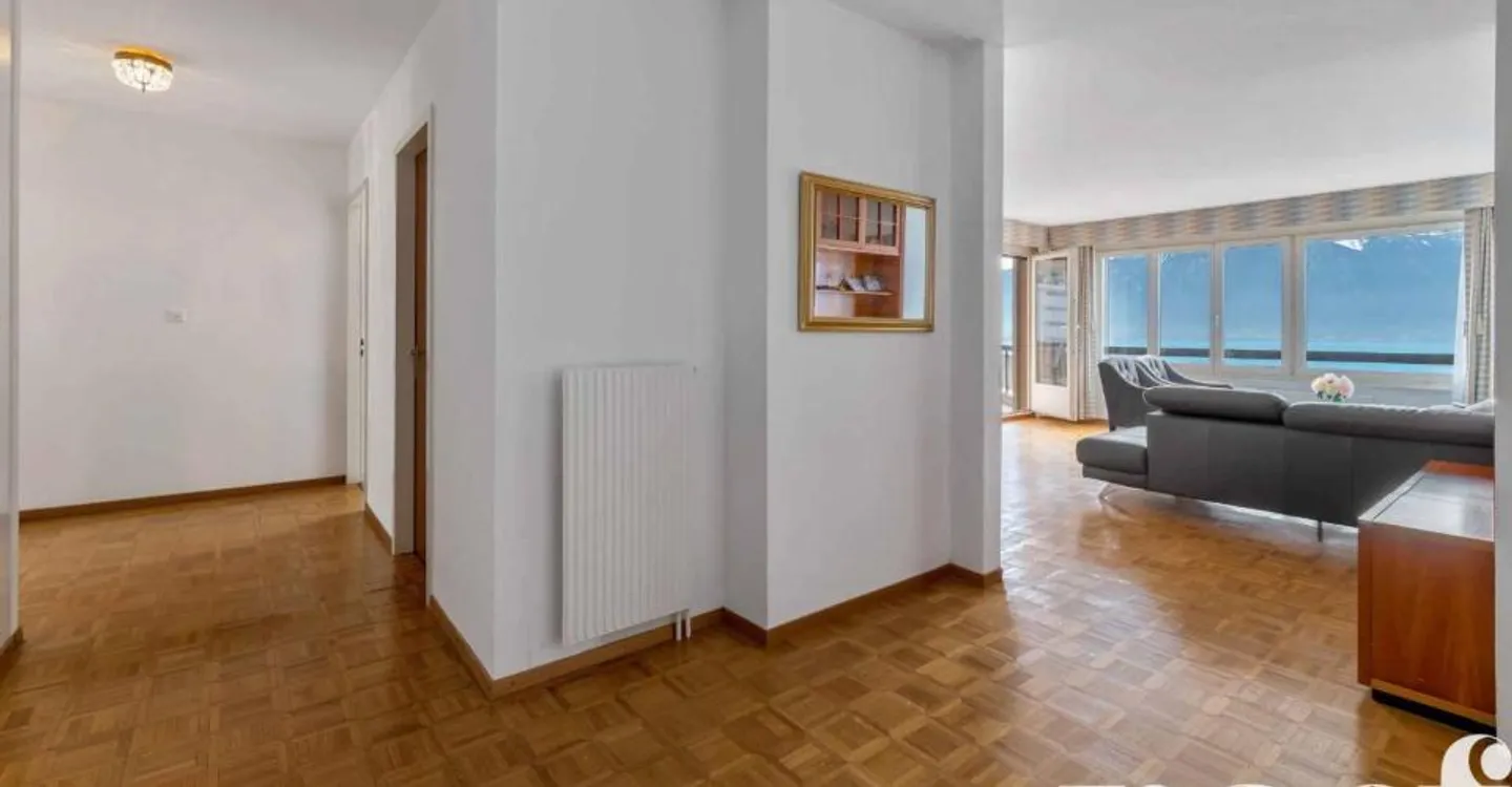 Superbe Appartement avec Vue sur le Lac - Photo 8 sur 12