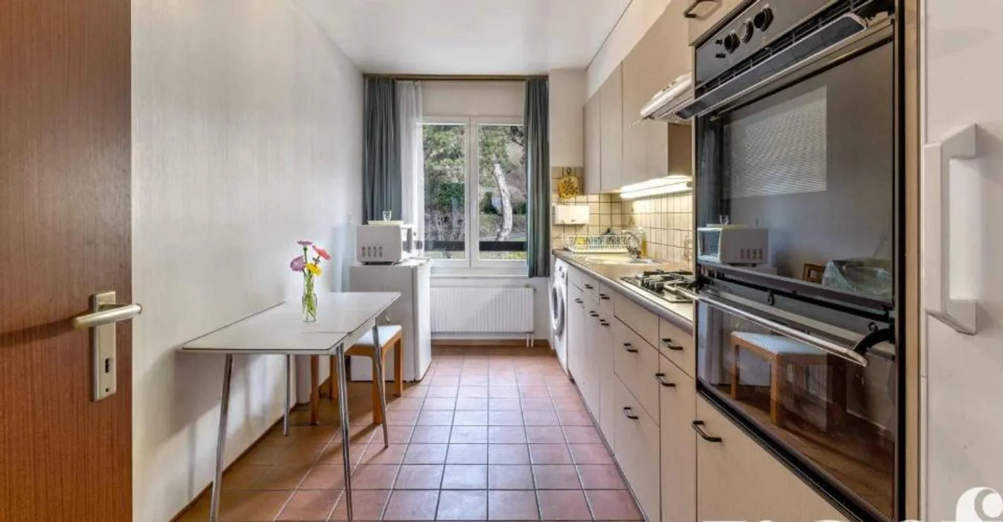 Superbe Appartement avec Vue sur le Lac - Photo 9 sur 12