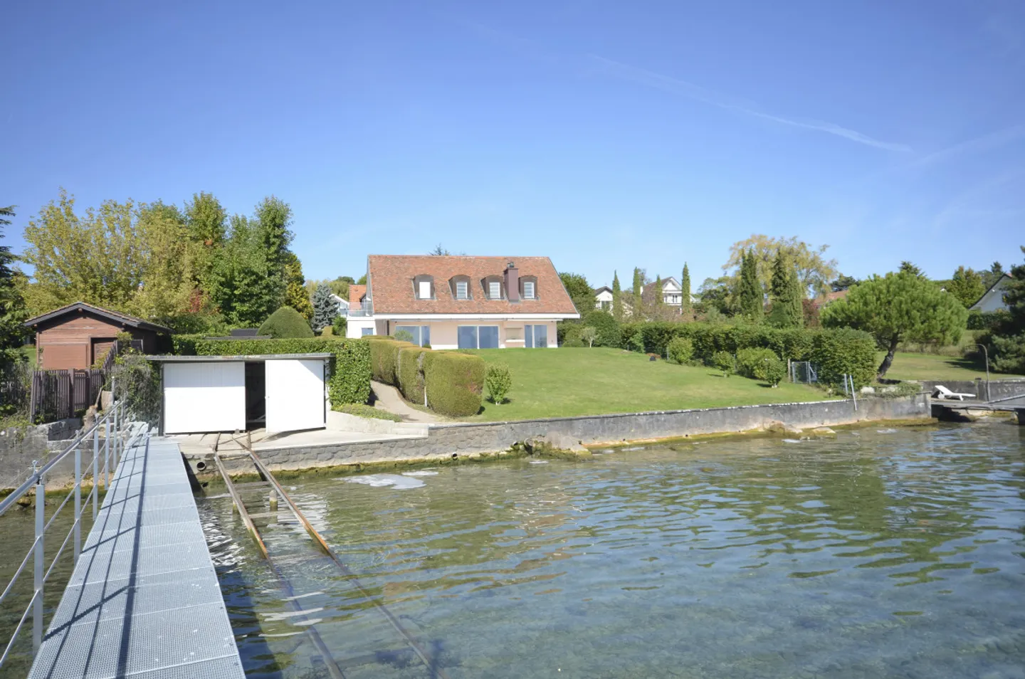 Two Villas on the Shore of Lake Geneva in Saint-Prex, with Private Lake Access - Photo 4 of 13