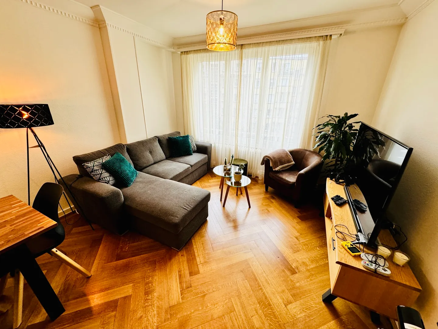 APPARTAMENTO 3 LOCALI A LAUSANNE, ARREDATO, A TEMPO DETERMINATO - Foto 1 di 6