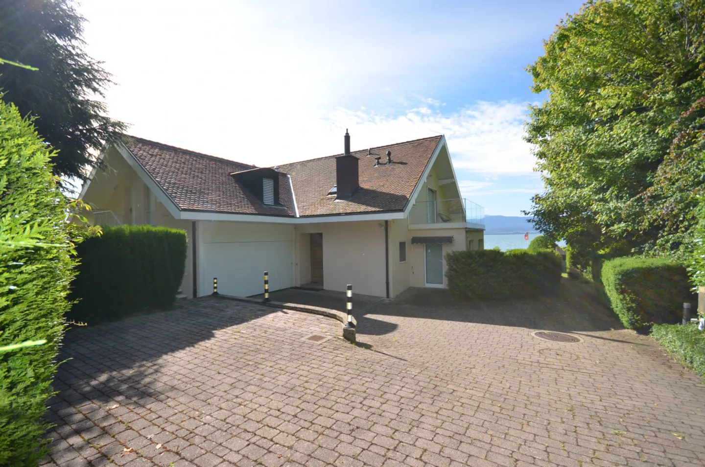 Two Villas on the Shore of Lake Geneva in Saint-Prex, with Private Lake Access - Photo 8 of 13
