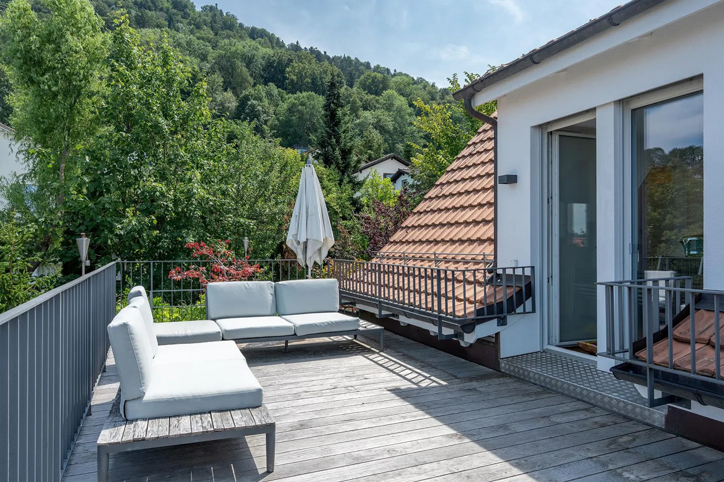 Einfamilienhaus komplett renoviert im Spiegel bei Bern - Foto 7 di 18