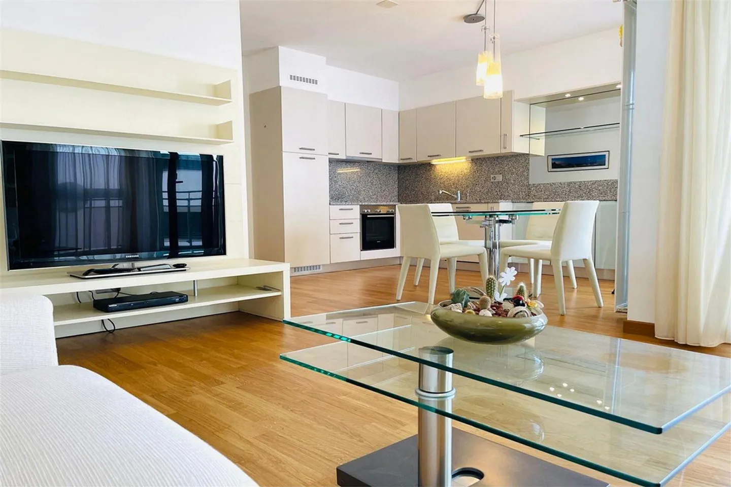 Paradiso - Elegante Ferienwohnung mit Blick auf Lugano und den See - Foto 7 von 13