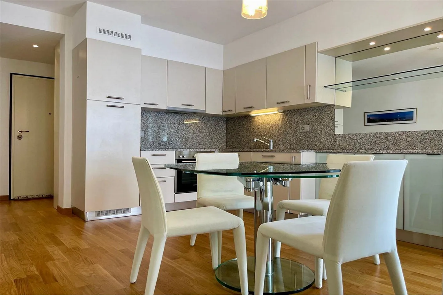 Paradiso - Elegante Ferienwohnung mit Blick auf Lugano und den See - Foto 11 von 13